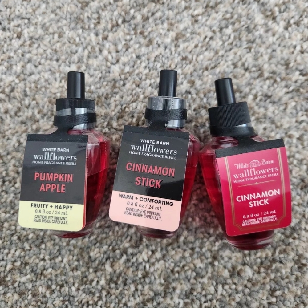 NWT 3-PIECE CINNAMON STICK & PUMPKIN APPLE WALLFLOWERS REFILLS